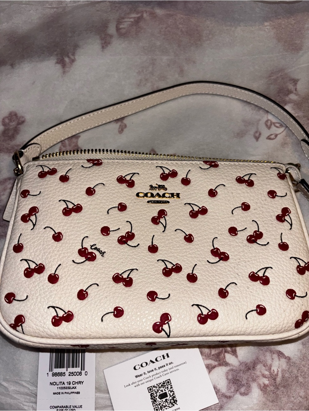 Coach Nolita 19 With Cherry Print Bag CEX29 New - Picture 5 of 12